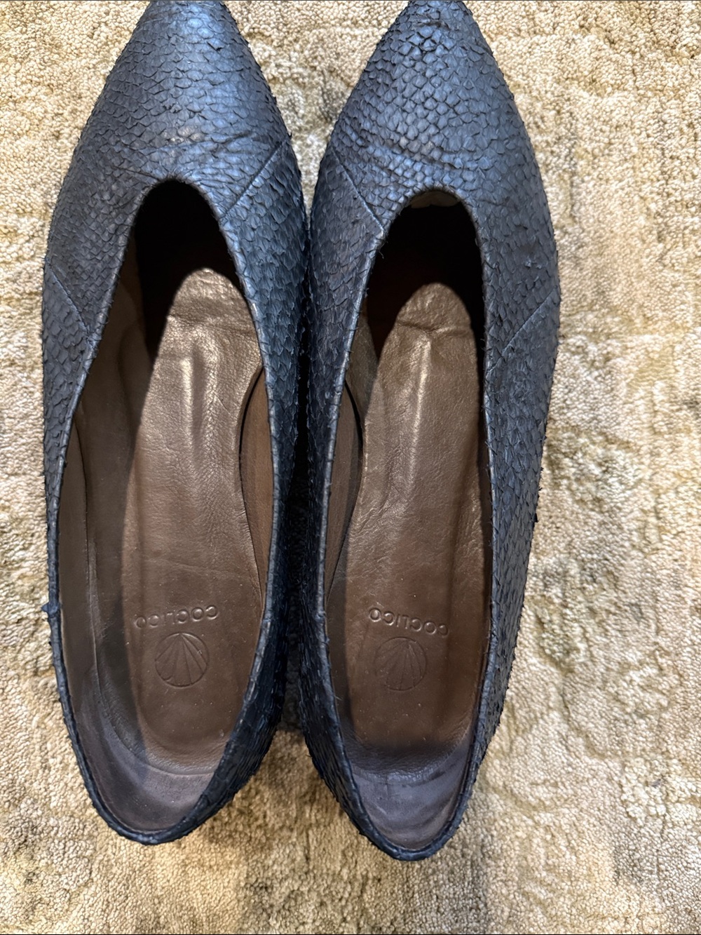 Coclico Black Textured Woven Leather Pointed-Toe Pumps Size 37